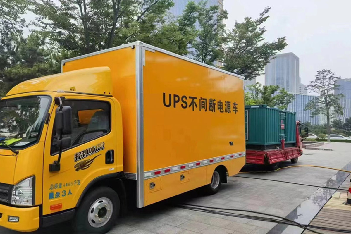 平罗发电机租赁施工现场