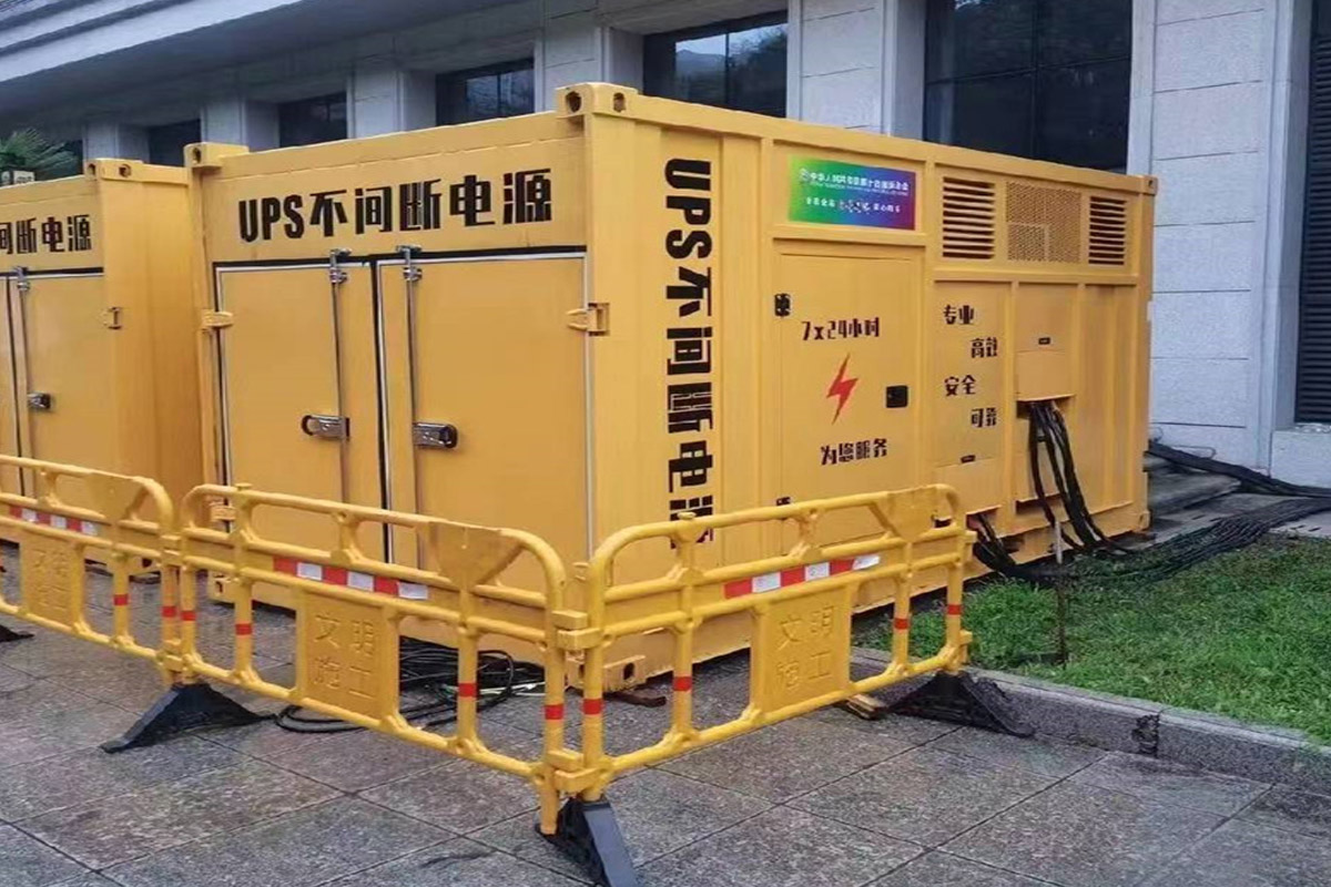 平罗发电机租赁施工现场